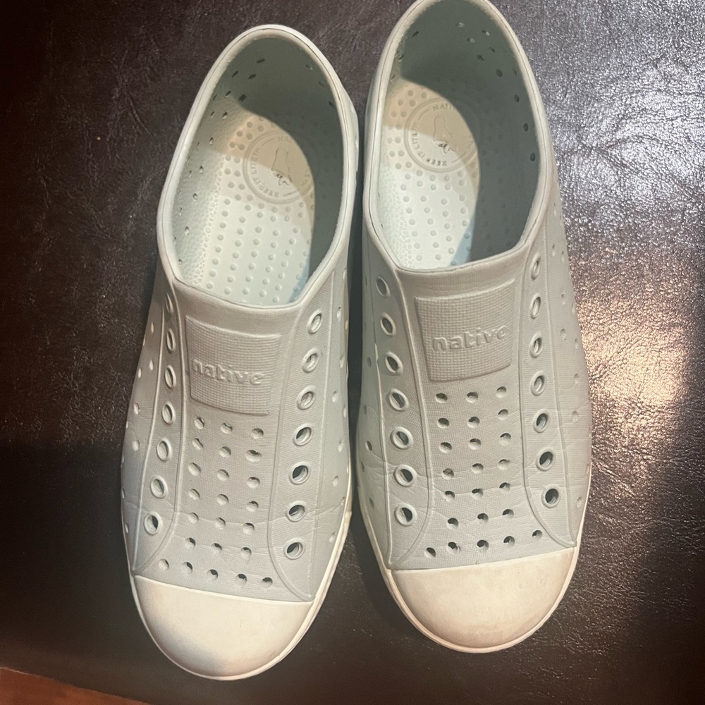 Girls EUC native shoes size 1
